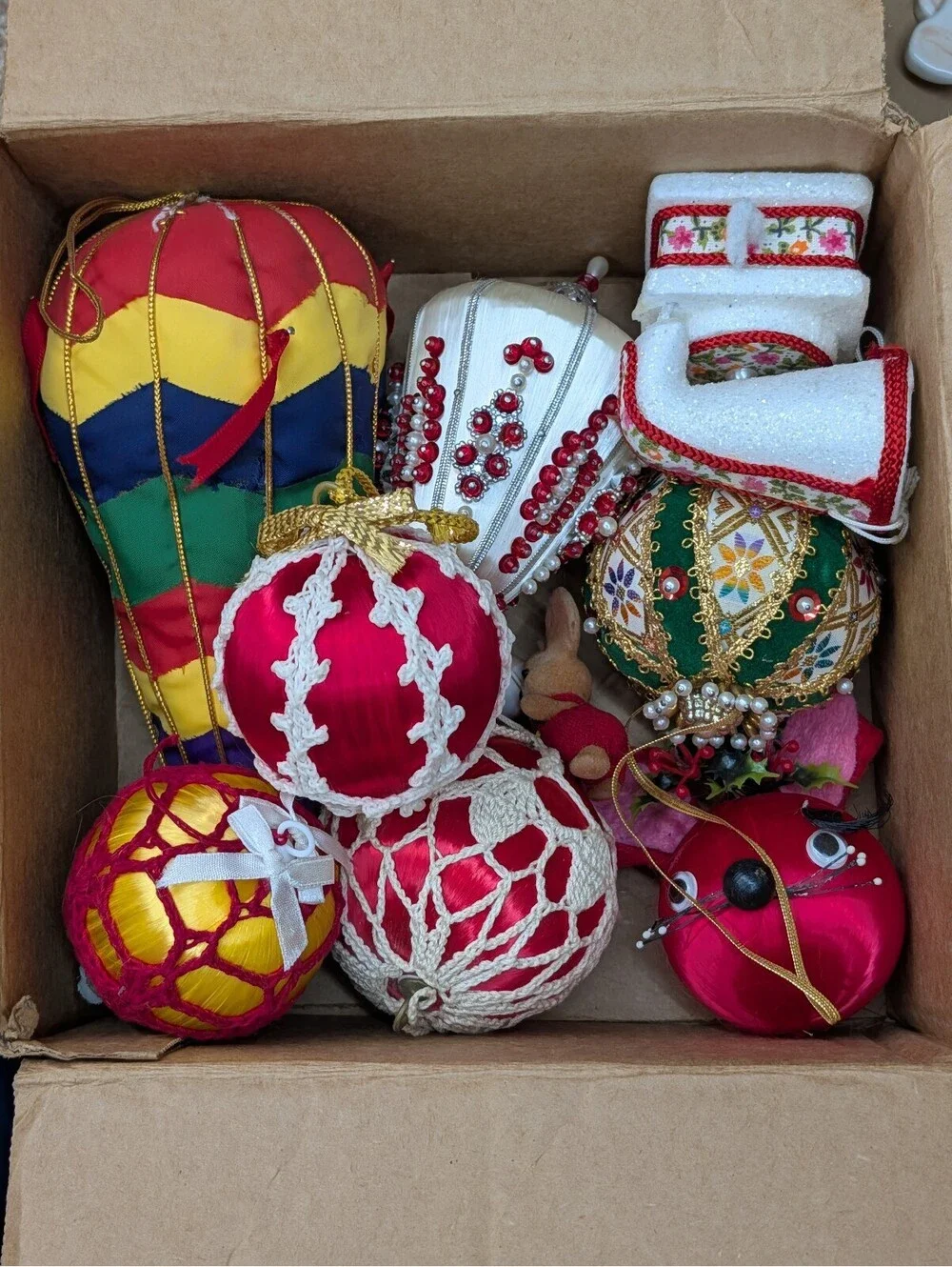 Vtg Sequin Felt Mini Stocking Santa Elf Snowman Hot Air Balloon Silk Wrapped Lot